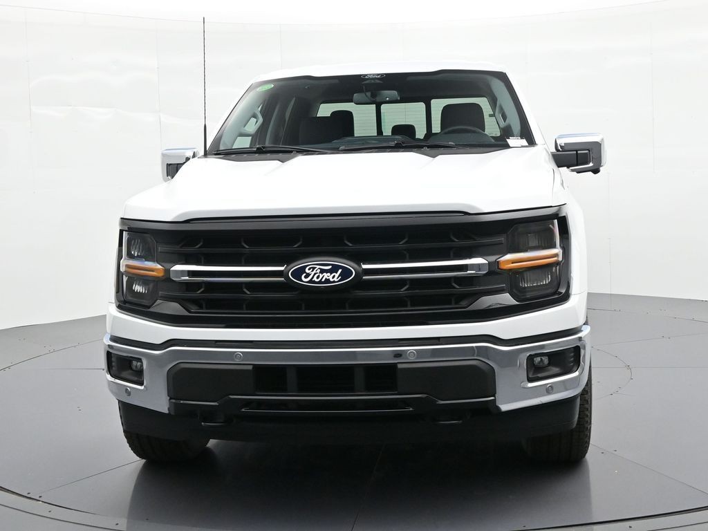 Ford F-150 Vehicle Full-screen Gallery Image 3