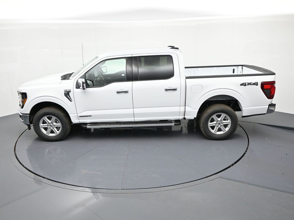 Ford F-150 Vehicle Full-screen Gallery Image 26
