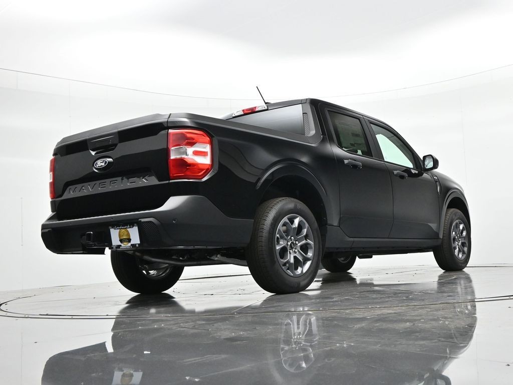 Ford Maverick Vehicle Full-screen Gallery Image 25