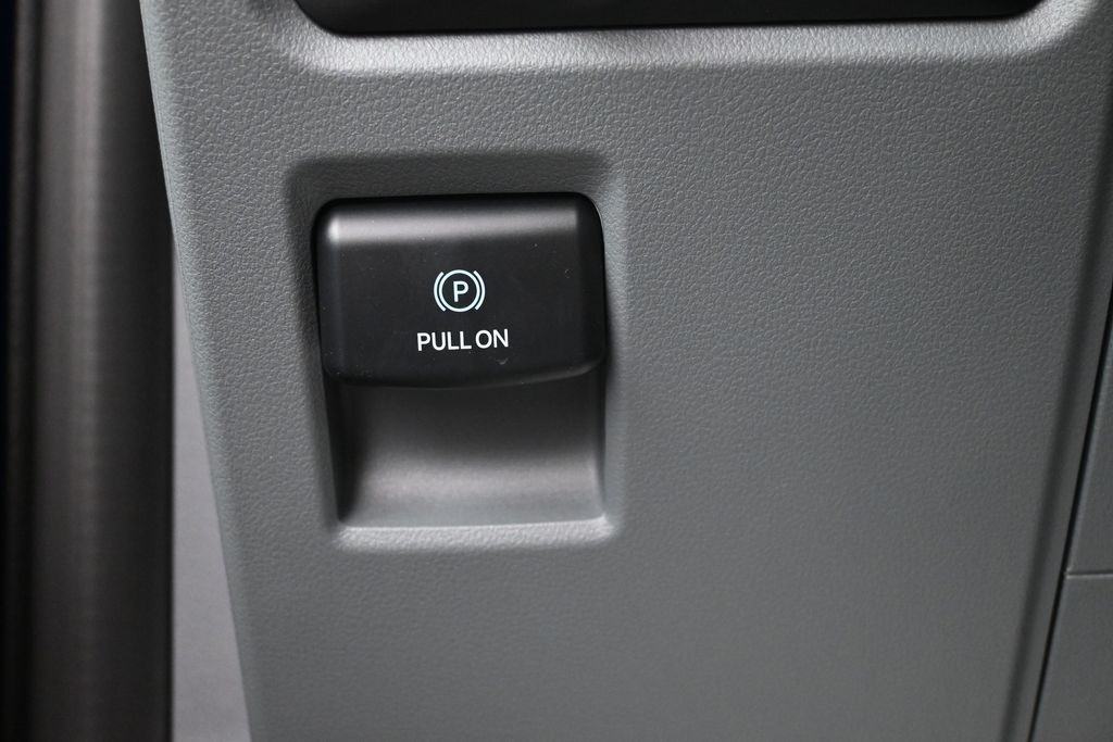 Ford F-150 Vehicle Full-screen Gallery Image 19