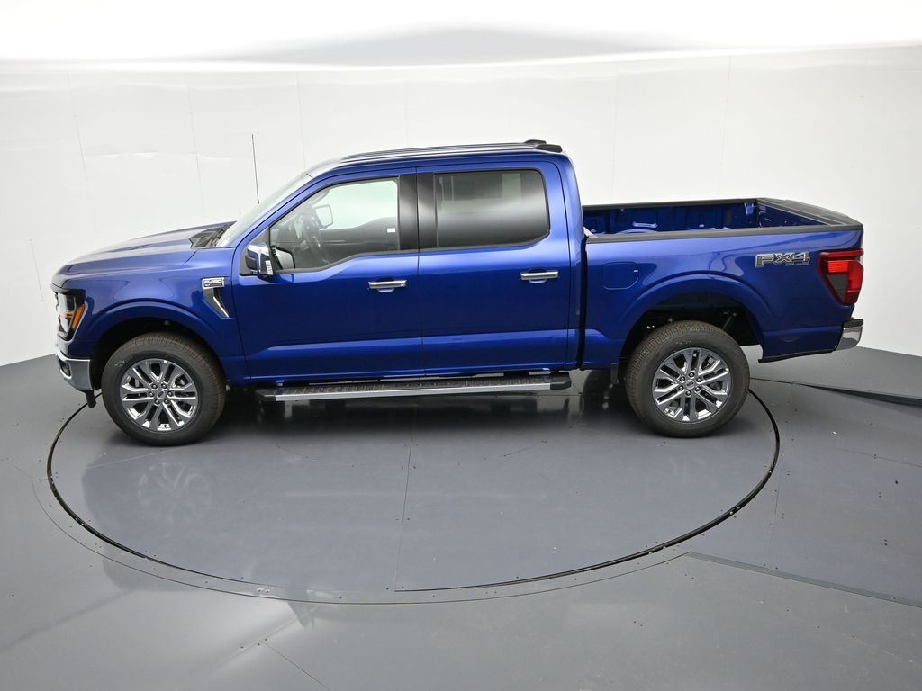 Ford F-150 Vehicle Full-screen Gallery Image 26