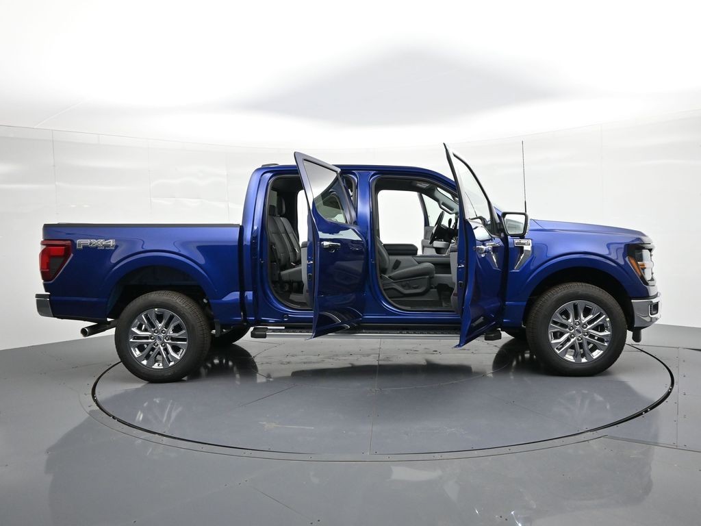 Ford F-150 Vehicle Full-screen Gallery Image 31