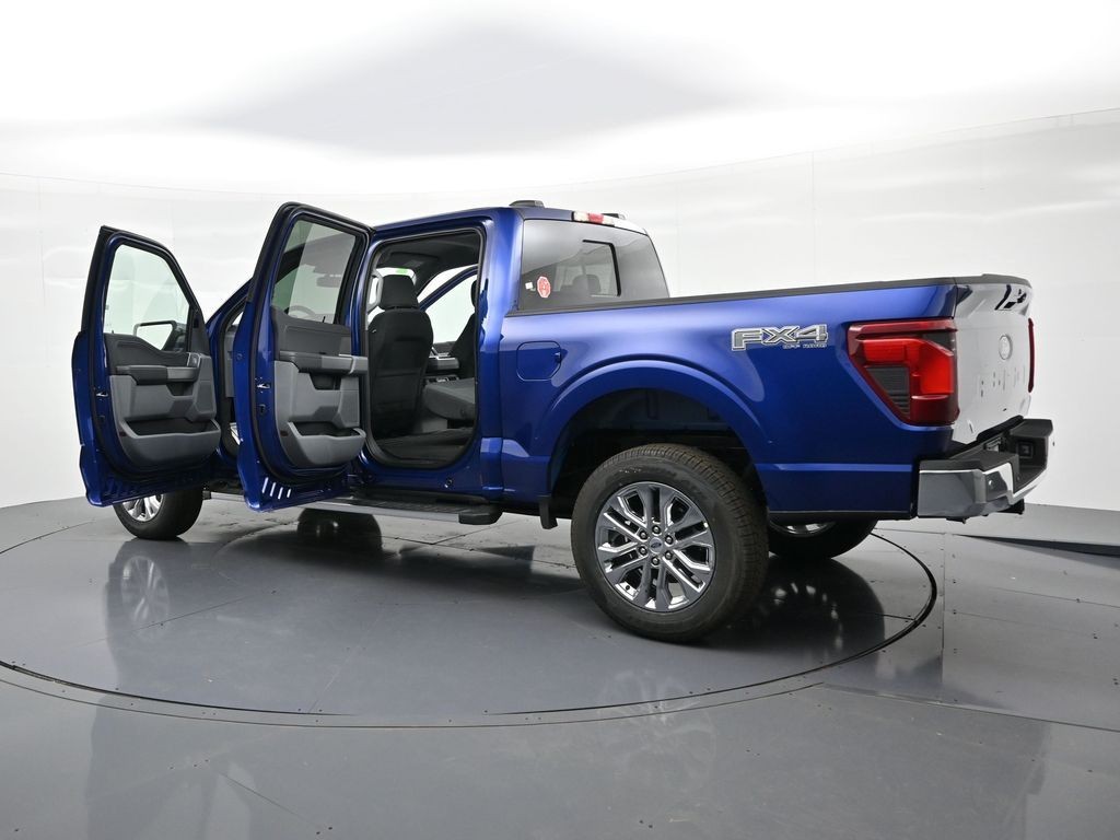 Ford F-150 Vehicle Full-screen Gallery Image 32