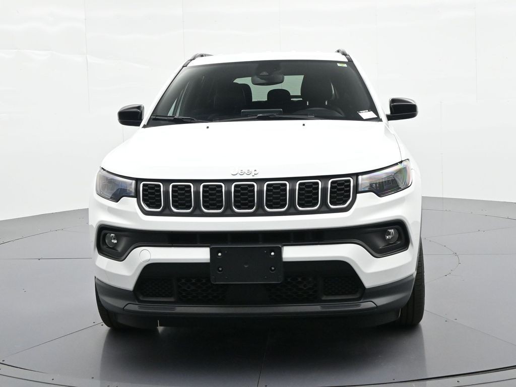 Jeep Compass Vehicle Full-screen Gallery Image 3