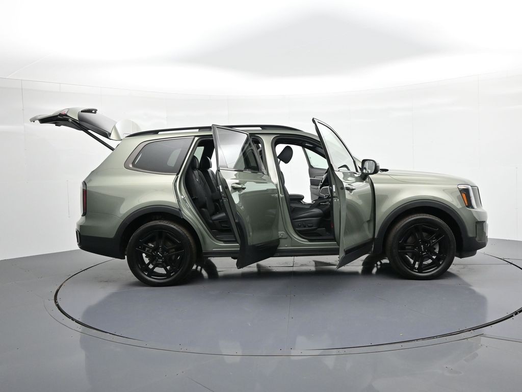 Kia Telluride Vehicle Full-screen Gallery Image 30
