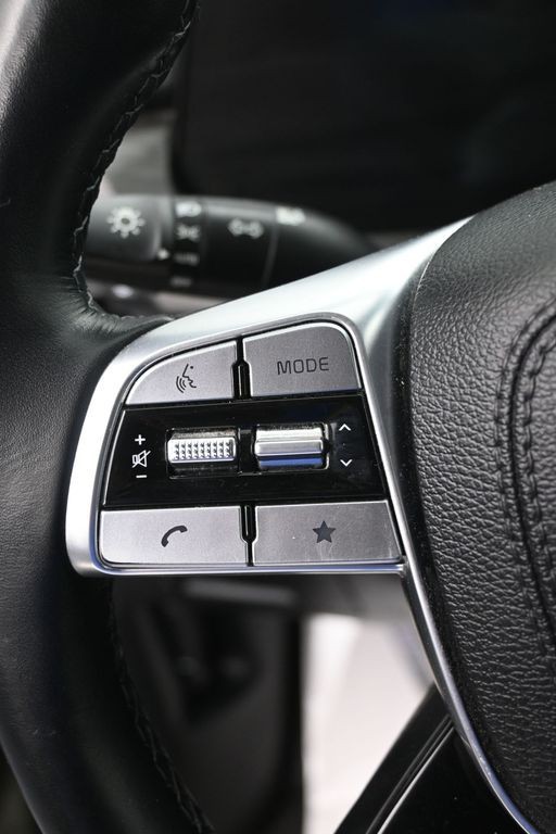 Kia Telluride Vehicle Full-screen Gallery Image 18