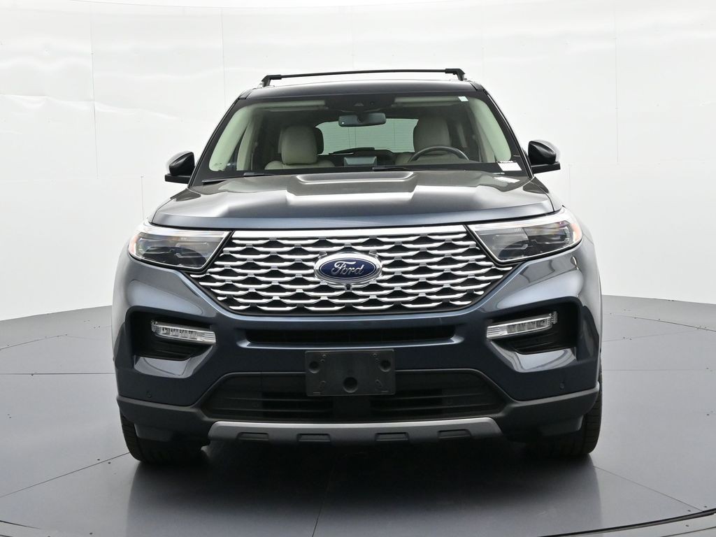 Ford Explorer Vehicle Full-screen Gallery Image 03