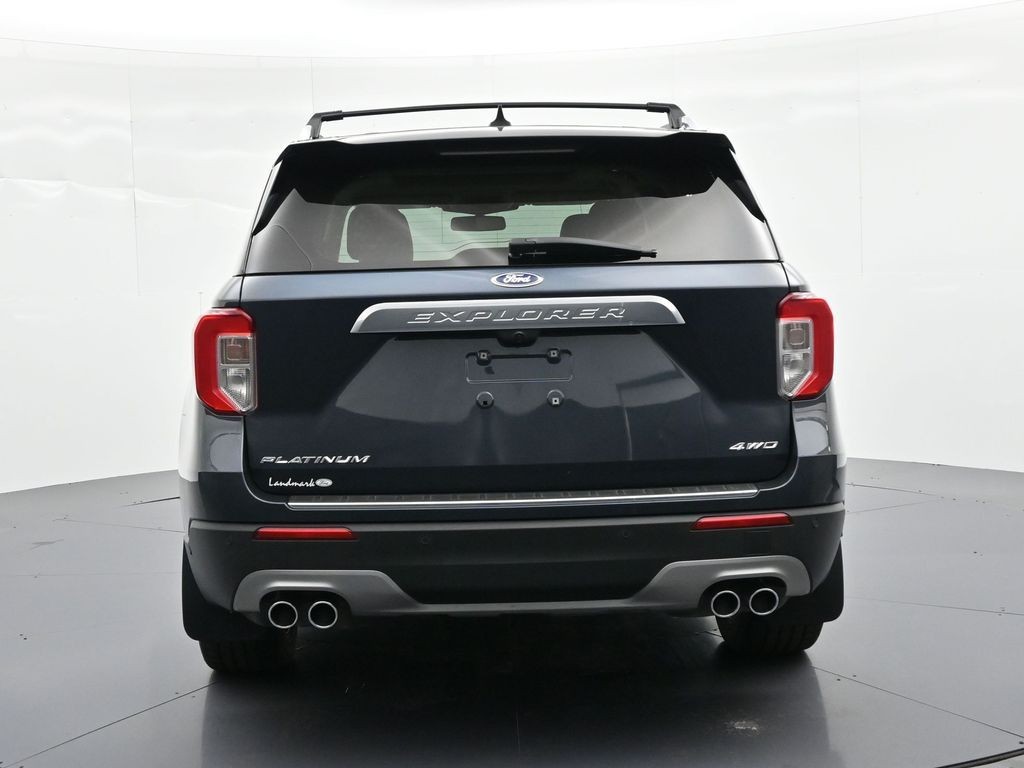 Ford Explorer Vehicle Full-screen Gallery Image 07