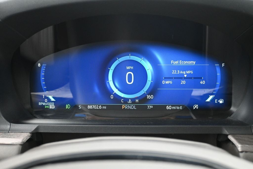 Ford Explorer Vehicle Full-screen Gallery Image 10