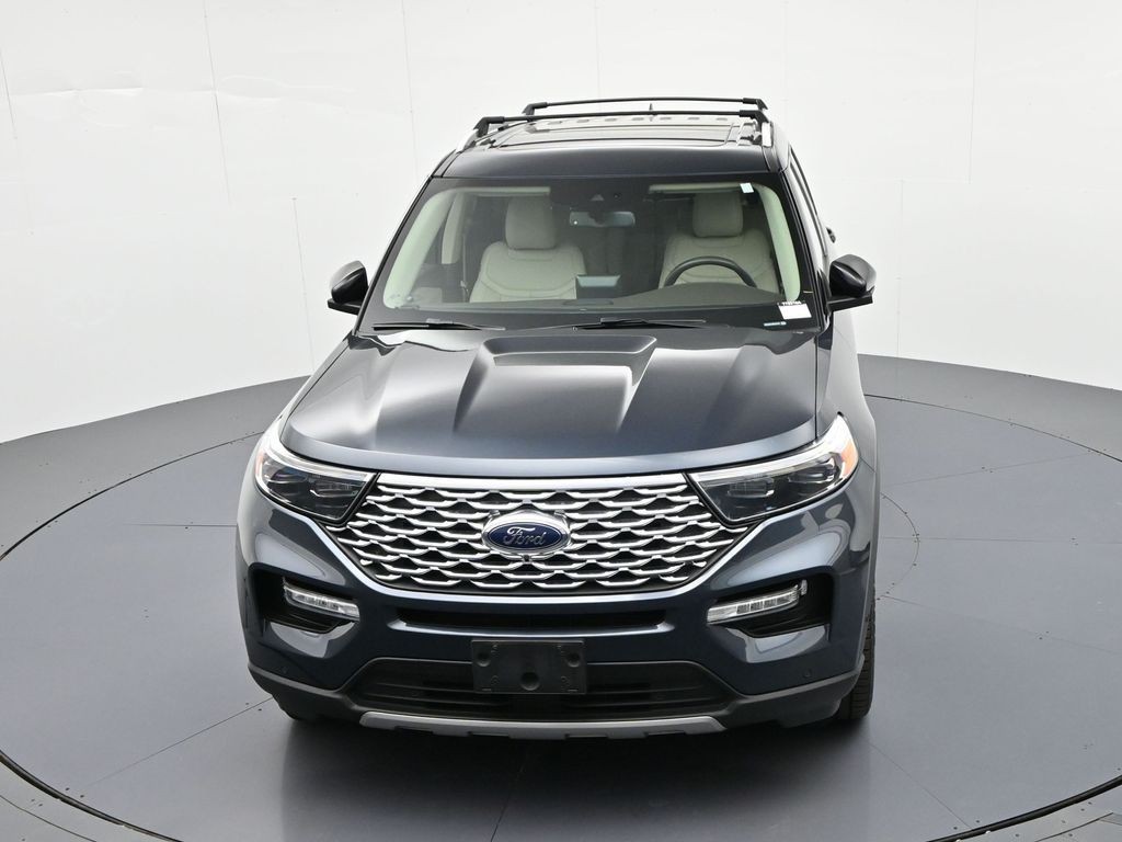 Ford Explorer Vehicle Full-screen Gallery Image 25