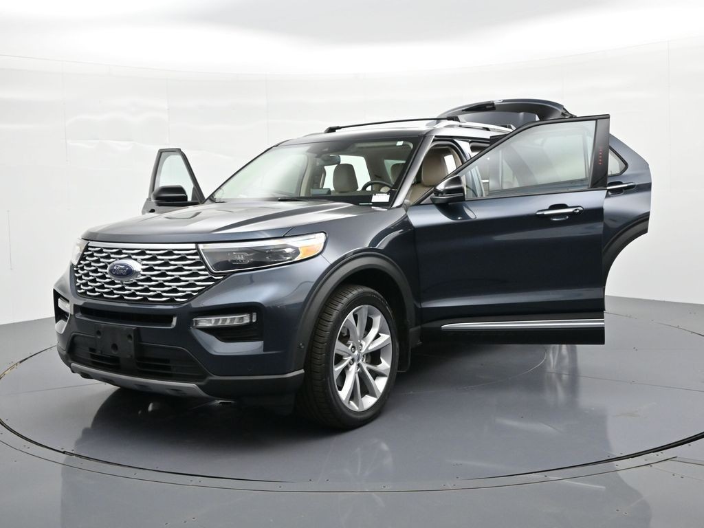 Ford Explorer Vehicle Full-screen Gallery Image 34