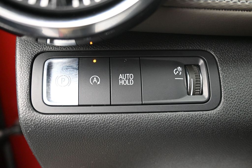 Chevrolet Equinox Vehicle Full-screen Gallery Image 18