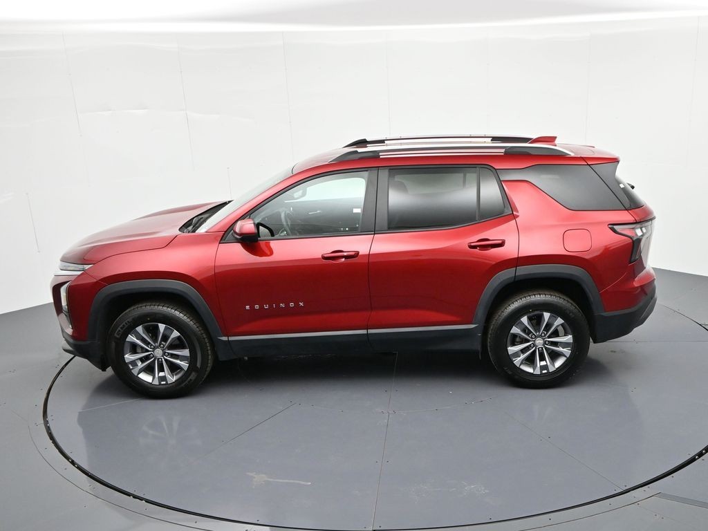 Chevrolet Equinox Vehicle Full-screen Gallery Image 25