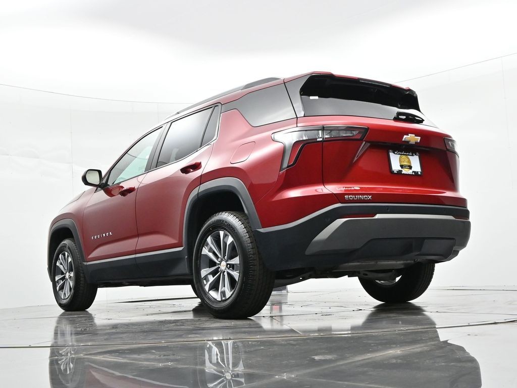 Chevrolet Equinox Vehicle Full-screen Gallery Image 26