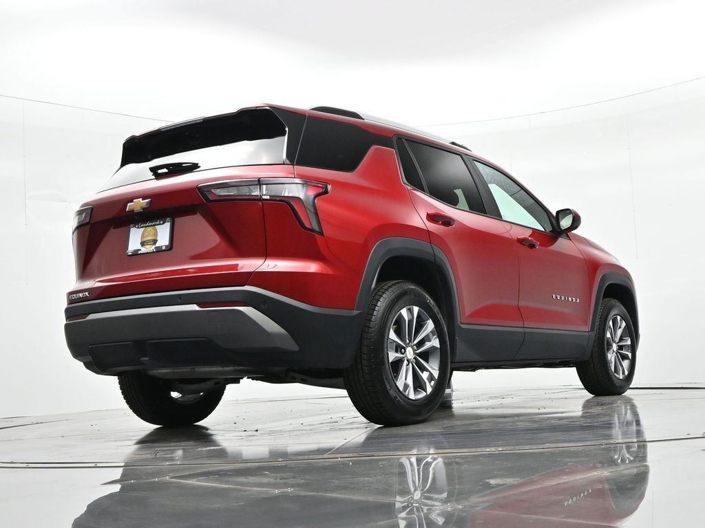 Chevrolet Equinox Vehicle Full-screen Gallery Image 28
