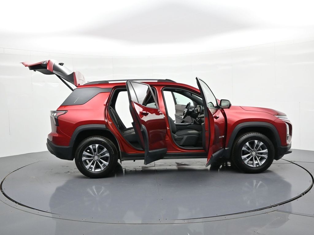 Chevrolet Equinox Vehicle Full-screen Gallery Image 30