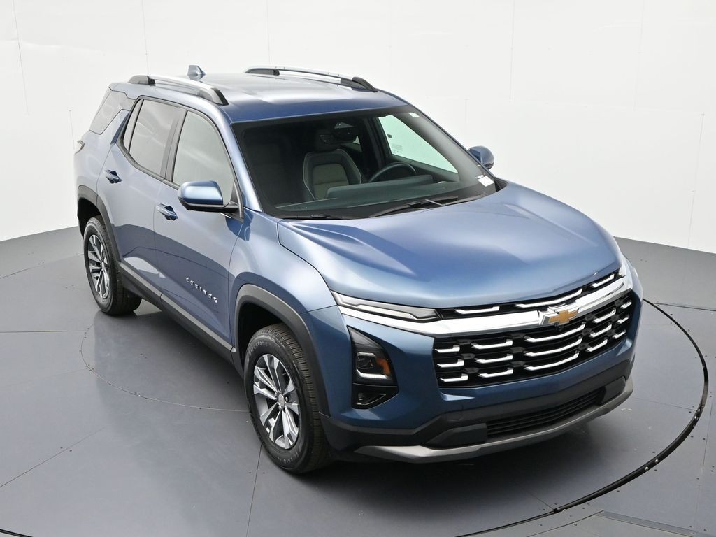 Chevrolet Equinox Vehicle Full-screen Gallery Image 22