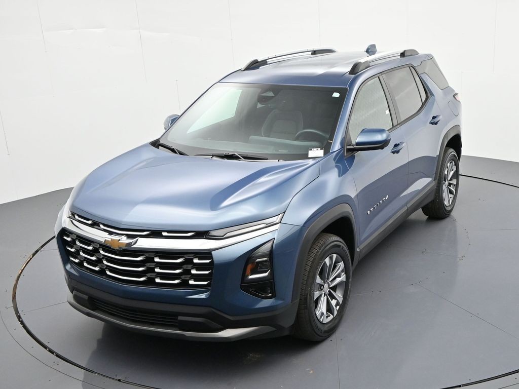 Chevrolet Equinox Vehicle Full-screen Gallery Image 24