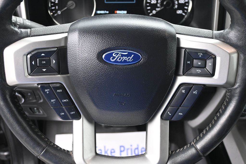 Ford F-150 Vehicle Full-screen Gallery Image 22