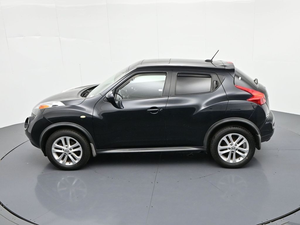 Nissan JUKE Vehicle Full-screen Gallery Image 15