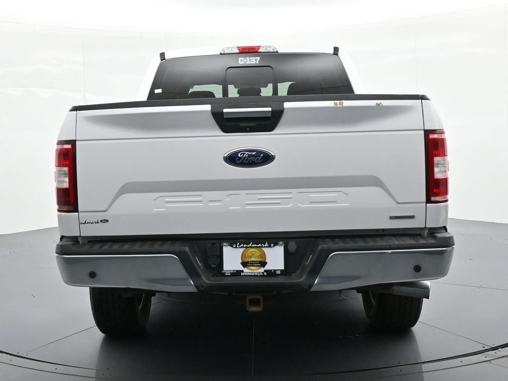 Ford F-150 Vehicle Full-screen Gallery Image 7
