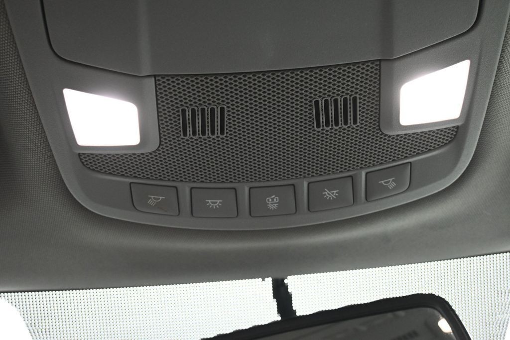 Ford F-150 Vehicle Full-screen Gallery Image 22