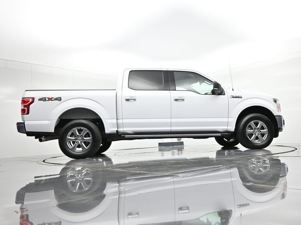Ford F-150 Vehicle Full-screen Gallery Image 32
