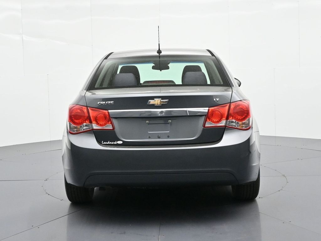 Chevrolet Cruze Vehicle Full-screen Gallery Image 07