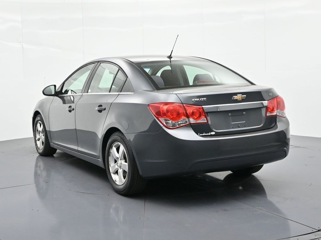 Chevrolet Cruze Vehicle Full-screen Gallery Image 08