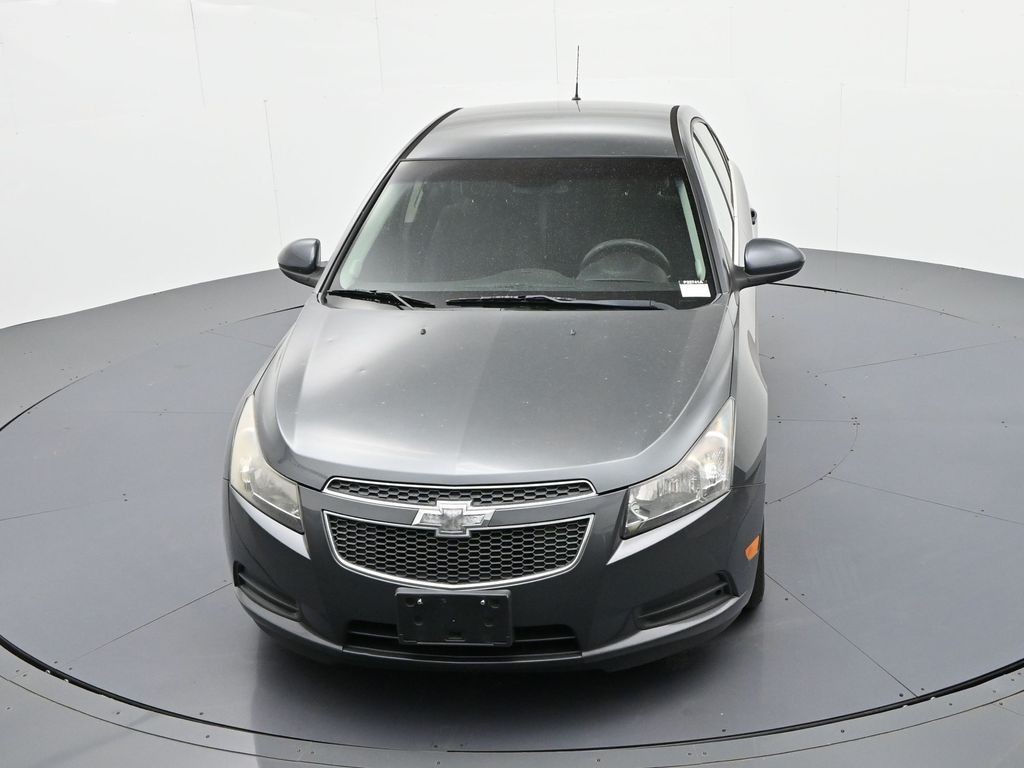 Chevrolet Cruze Vehicle Full-screen Gallery Image 20