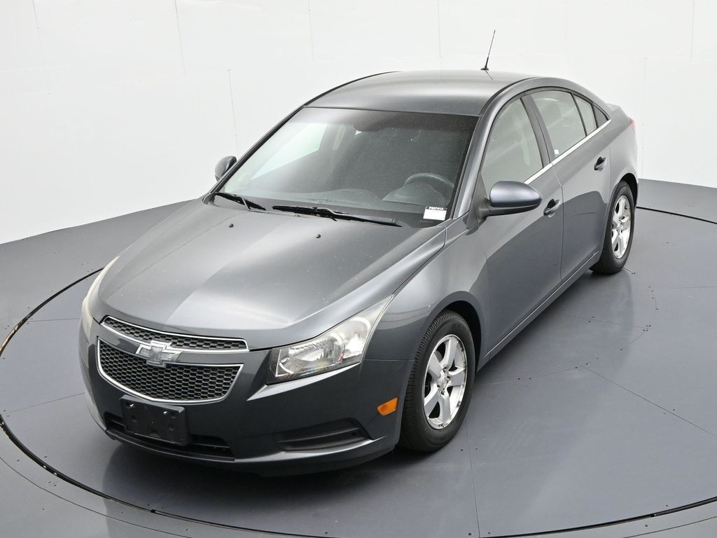 Chevrolet Cruze Vehicle Full-screen Gallery Image 21