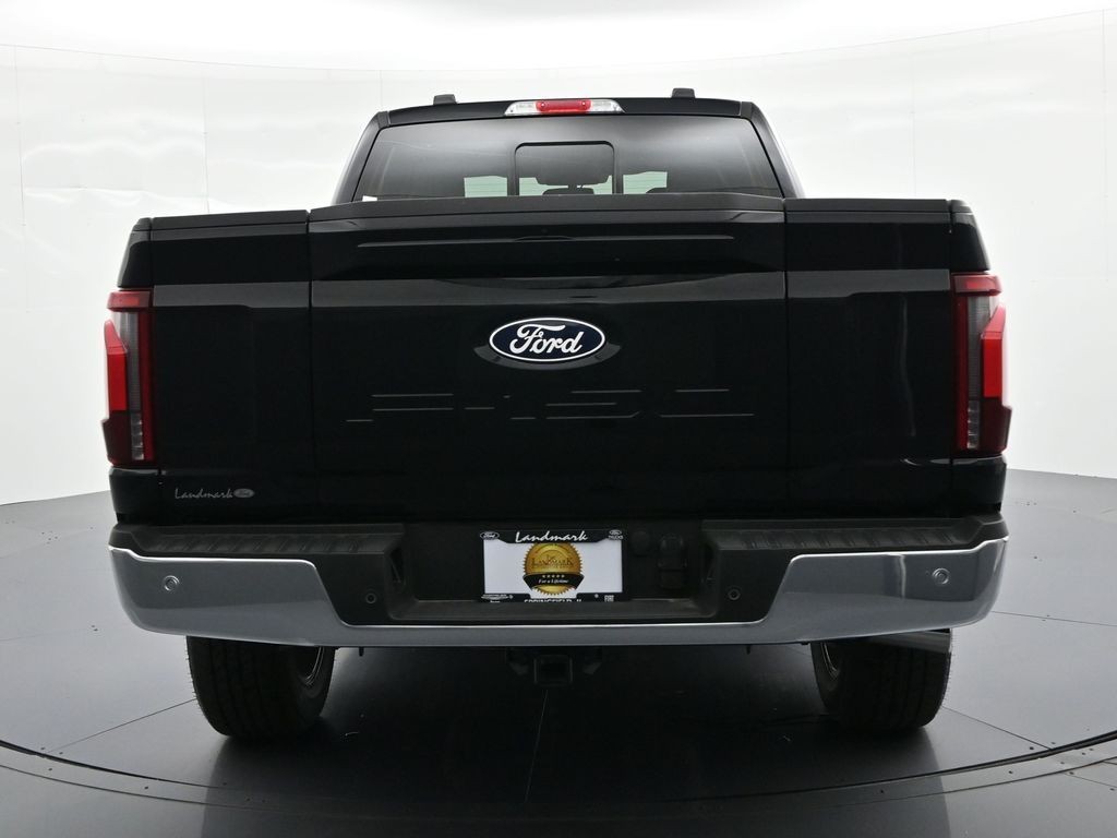 Ford F-150 Vehicle Full-screen Gallery Image 7