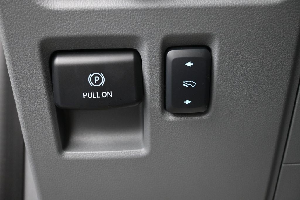 Ford F-150 Vehicle Full-screen Gallery Image 20