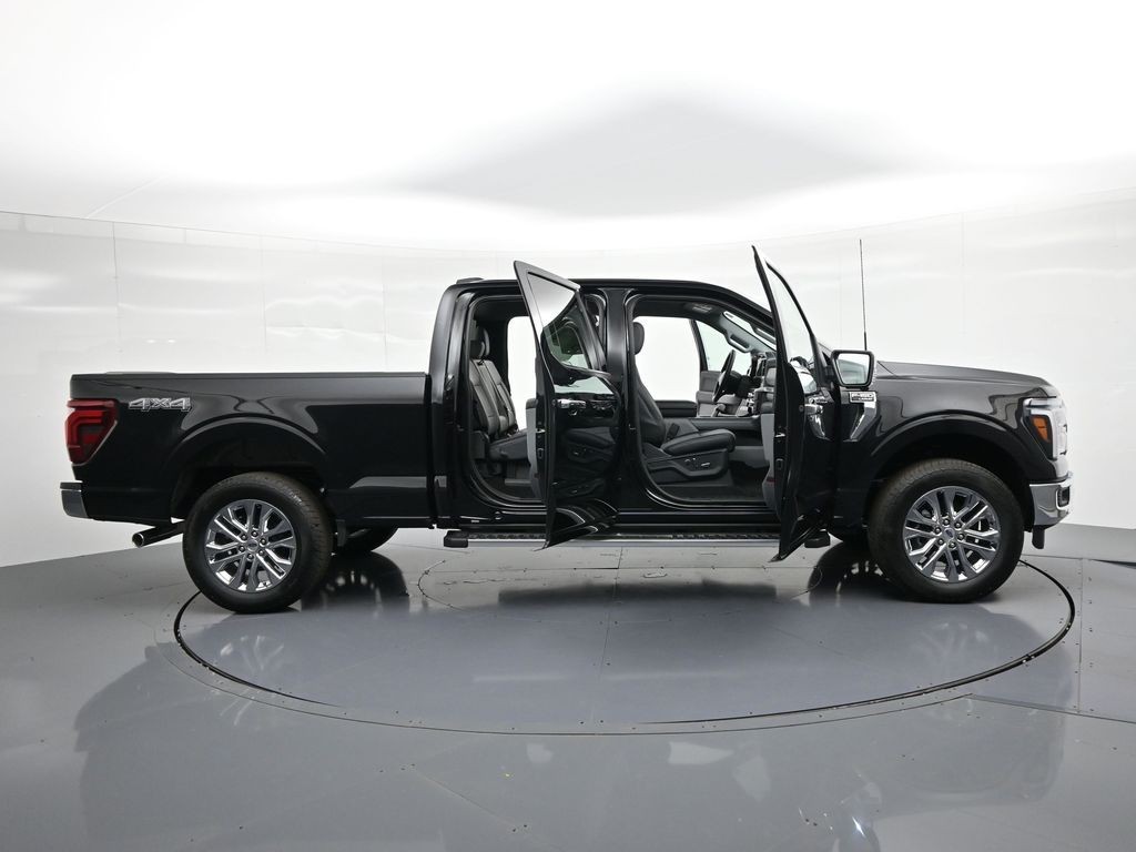 Ford F-150 Vehicle Full-screen Gallery Image 32