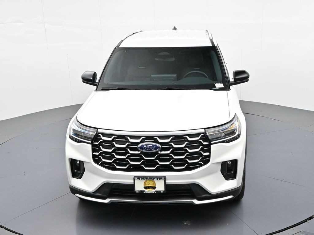 Ford Explorer Vehicle Full-screen Gallery Image 28