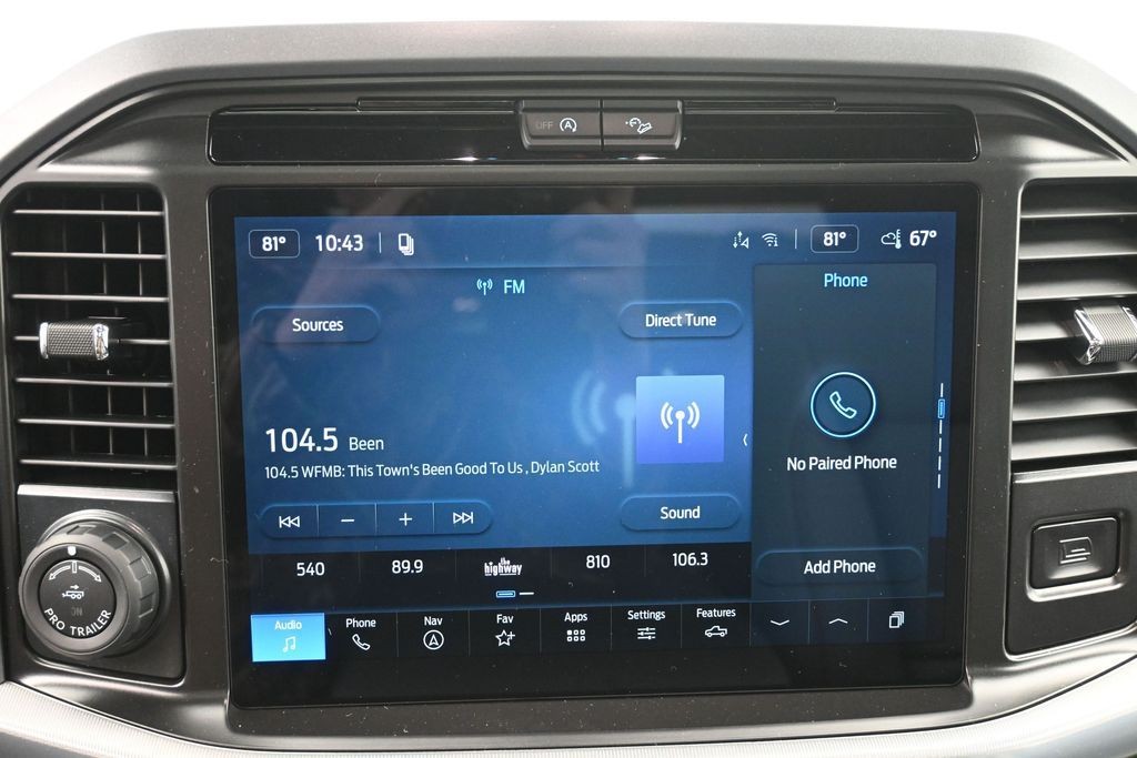 Ford F-150 Vehicle Full-screen Gallery Image 11