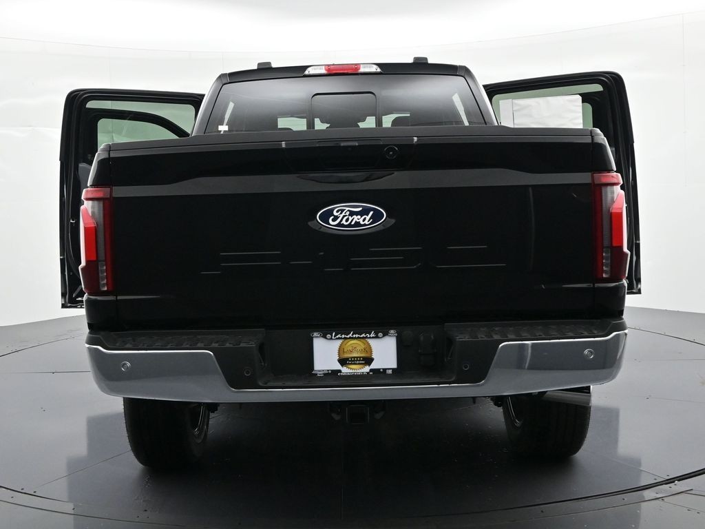Ford F-150 Vehicle Full-screen Gallery Image 37