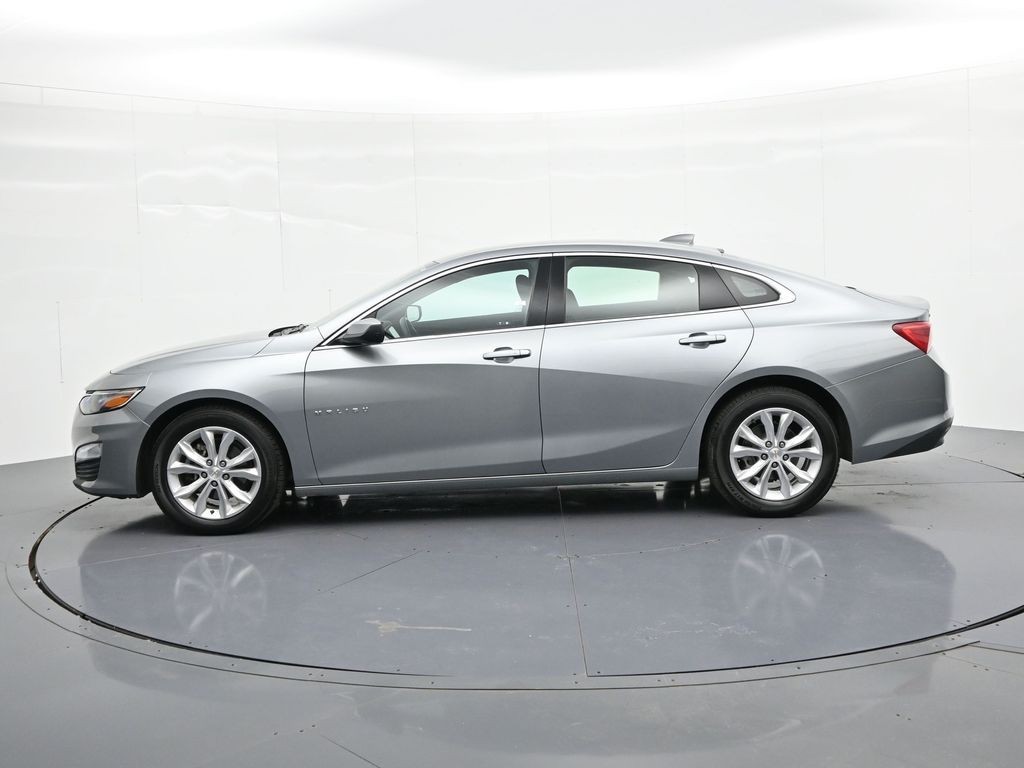 Chevrolet Malibu Vehicle Full-screen Gallery Image 09