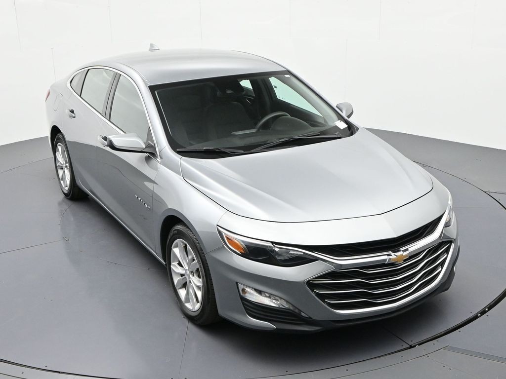 Chevrolet Malibu Vehicle Full-screen Gallery Image 23