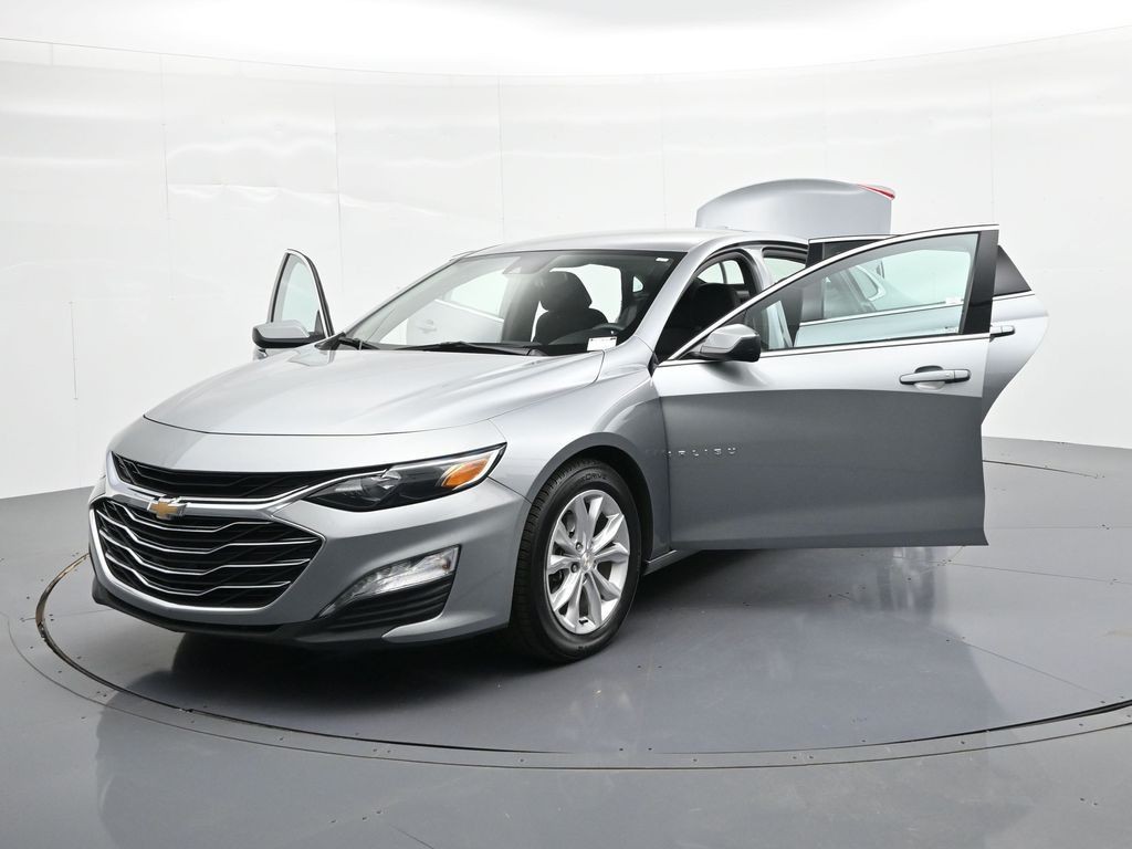 Chevrolet Malibu Vehicle Full-screen Gallery Image 33