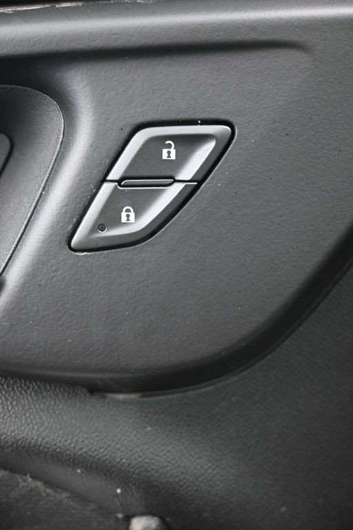 Chevrolet Malibu Vehicle Full-screen Gallery Image 20