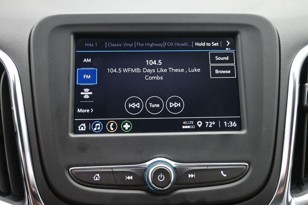 Chevrolet Equinox Vehicle Full-screen Gallery Image 11