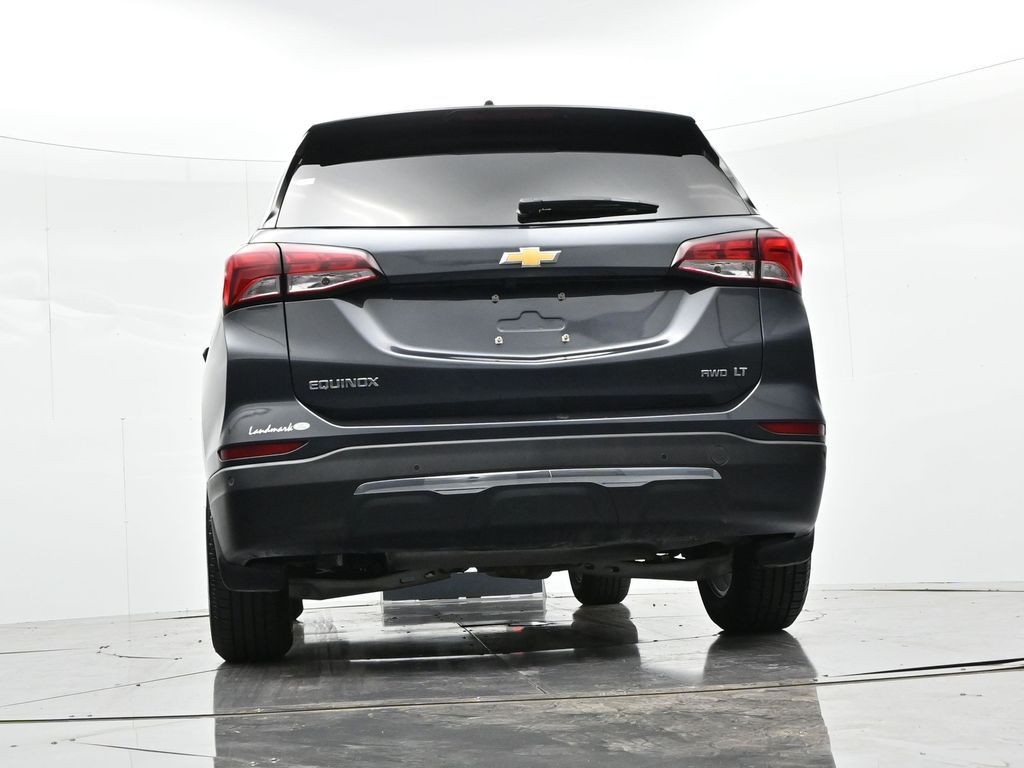 Chevrolet Equinox Vehicle Full-screen Gallery Image 28