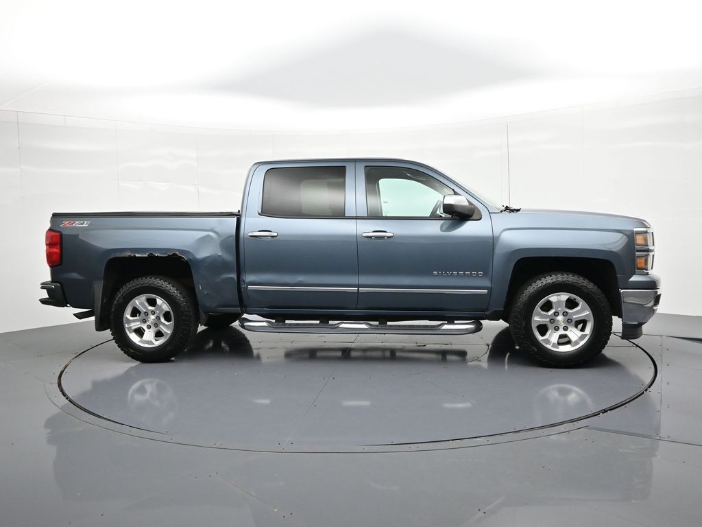 Chevrolet Silverado 1500 Vehicle Full-screen Gallery Image 05