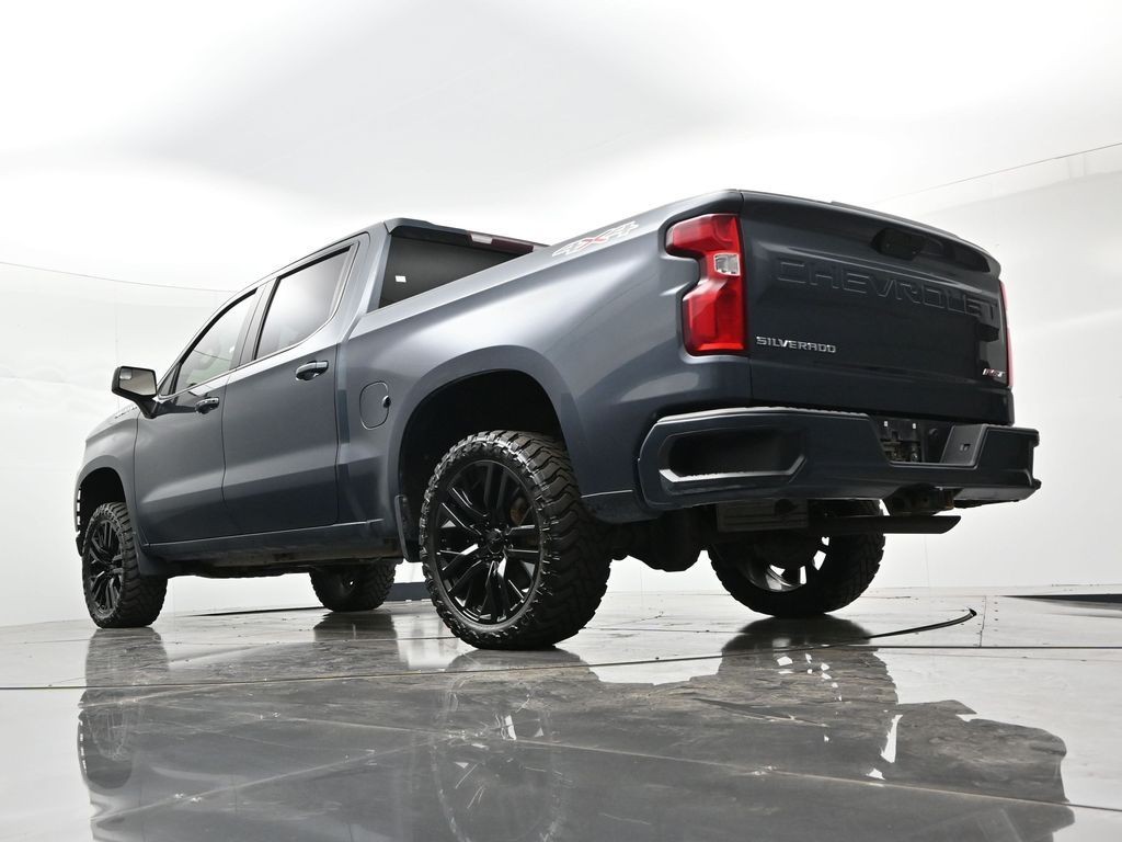 Chevrolet Silverado 1500 Vehicle Full-screen Gallery Image 27