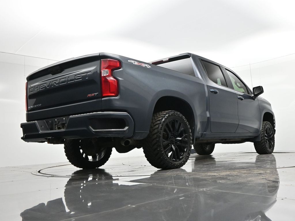 Chevrolet Silverado 1500 Vehicle Full-screen Gallery Image 29