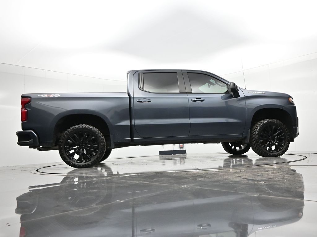 Chevrolet Silverado 1500 Vehicle Full-screen Gallery Image 30