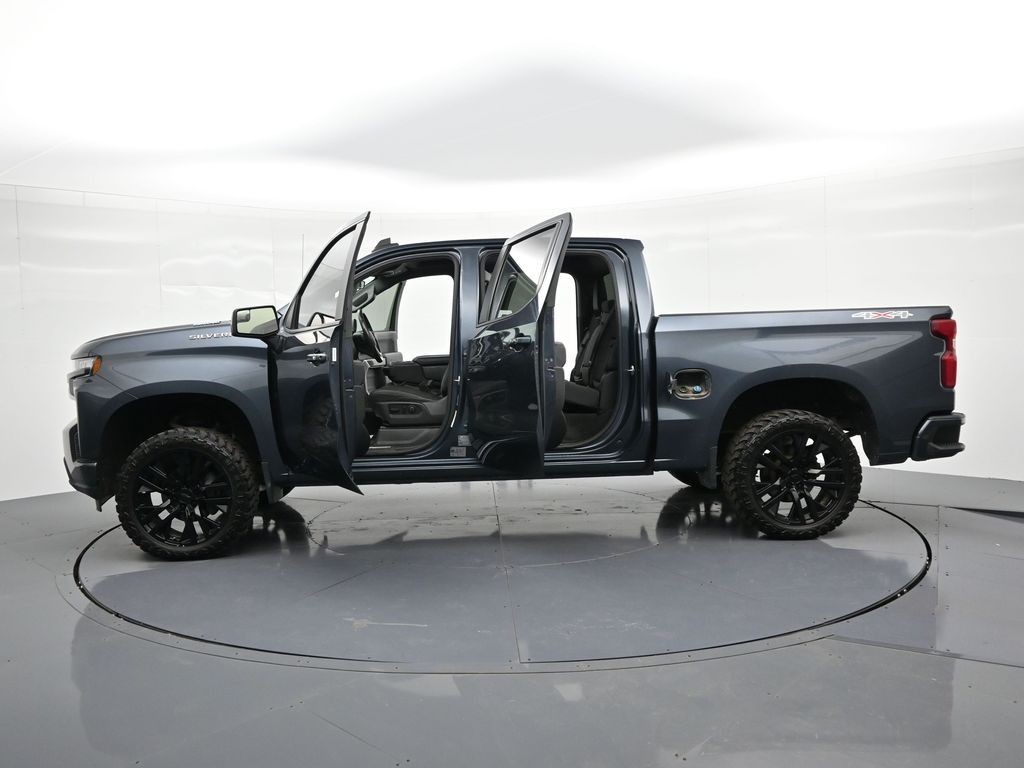 Chevrolet Silverado 1500 Vehicle Full-screen Gallery Image 31