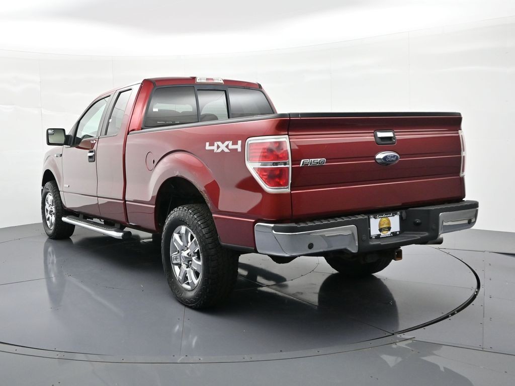 Ford F-150 Vehicle Full-screen Gallery Image 8