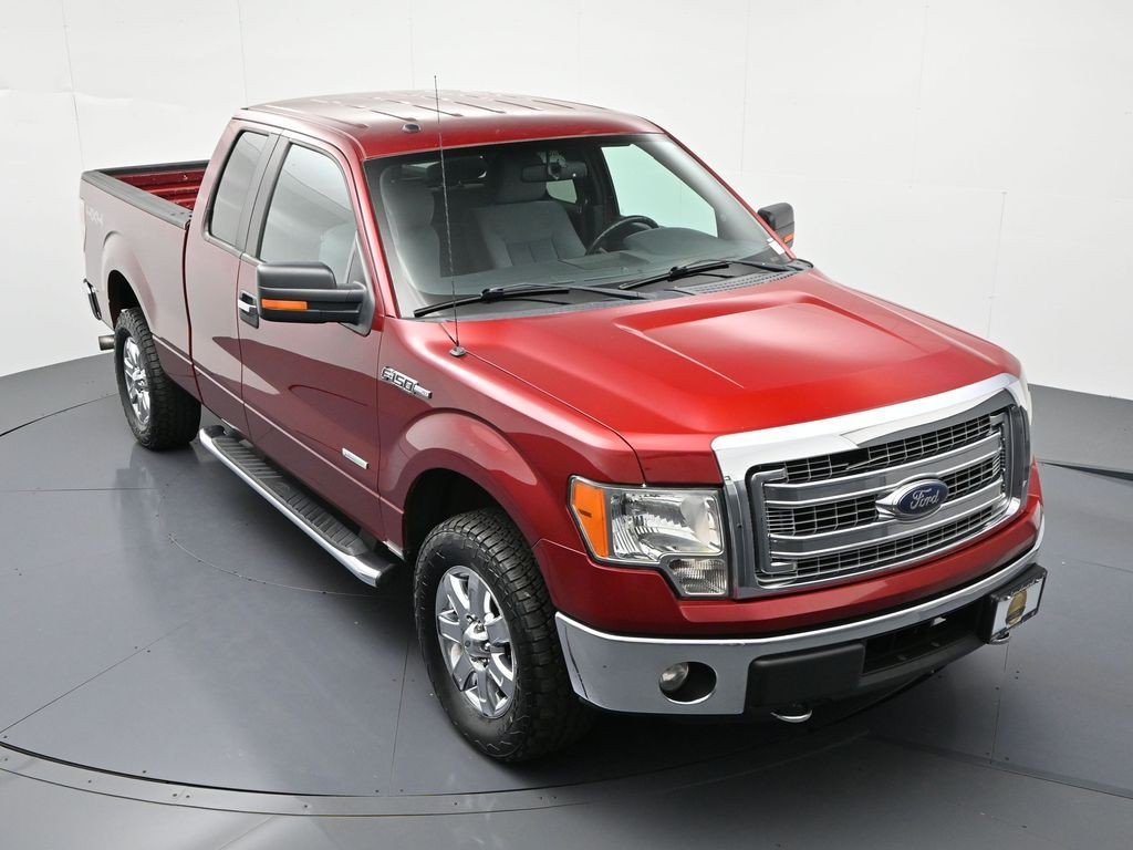 Ford F-150 Vehicle Full-screen Gallery Image 11